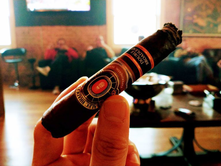 162 - Alec-Bradley-Double-Broadleaf