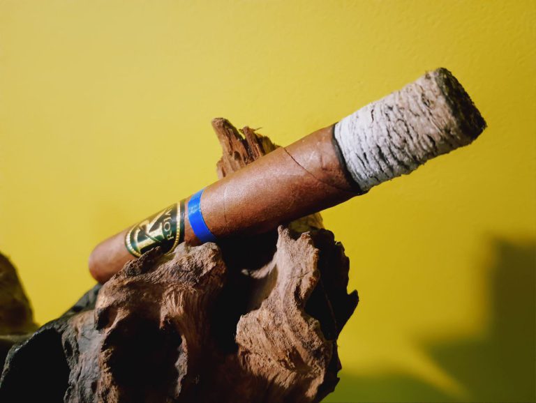 199 - Rojas Cigars Bluebonnets Corojo