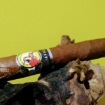 010 La Gloria Cubana Series R Black 01
