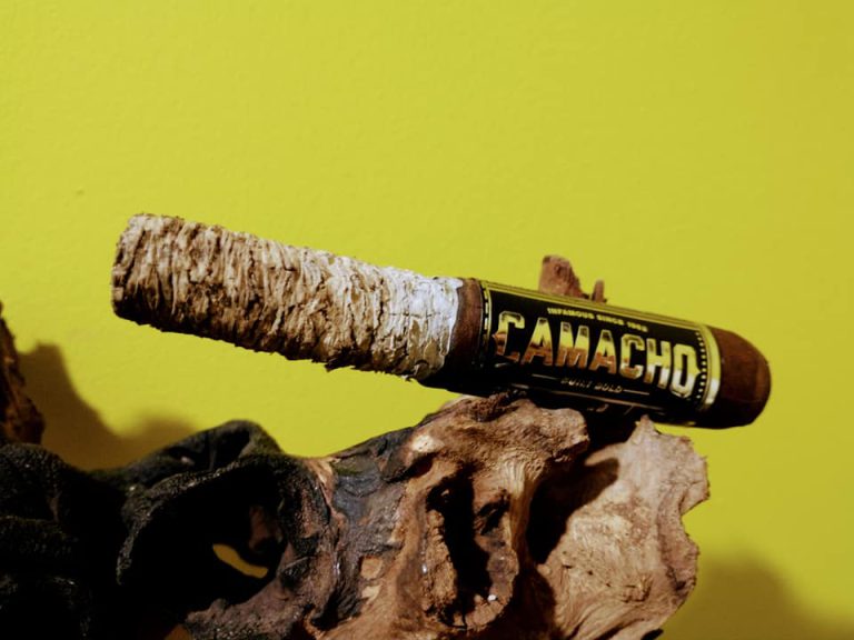 048 - Camacho Triple Maduro