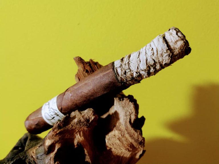 086 - Liga Privada No9 by Drew Estate
