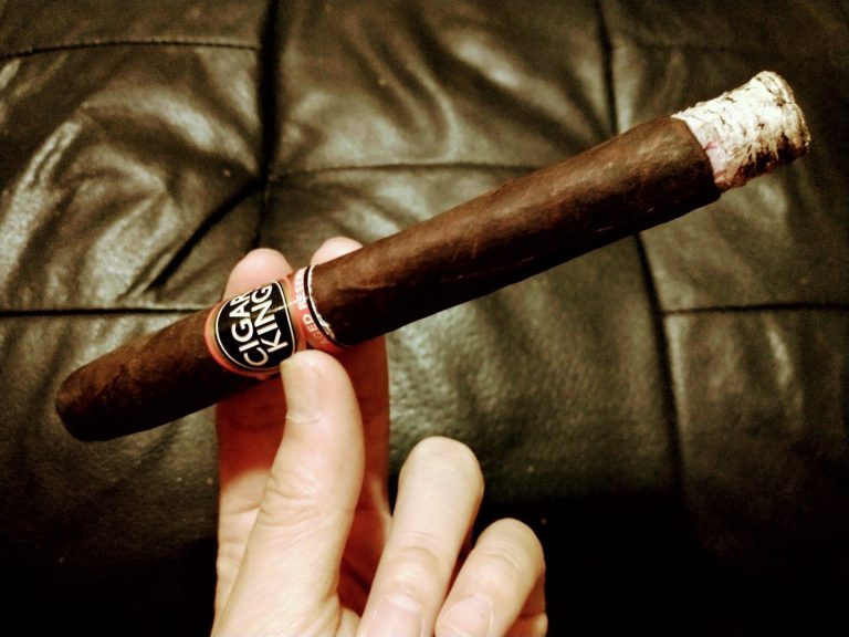 118 - Cigar King Aged Reserve Maduro