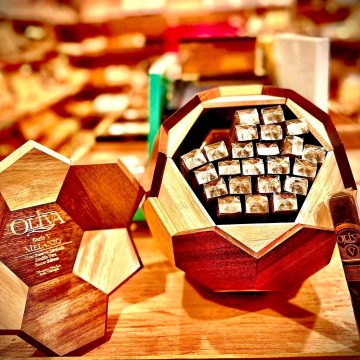 Ảnh review sản phẩm Oliva Serie V Melanio Gran Reserva Ltd Ed. World Cup 2026 (Hộp 24)