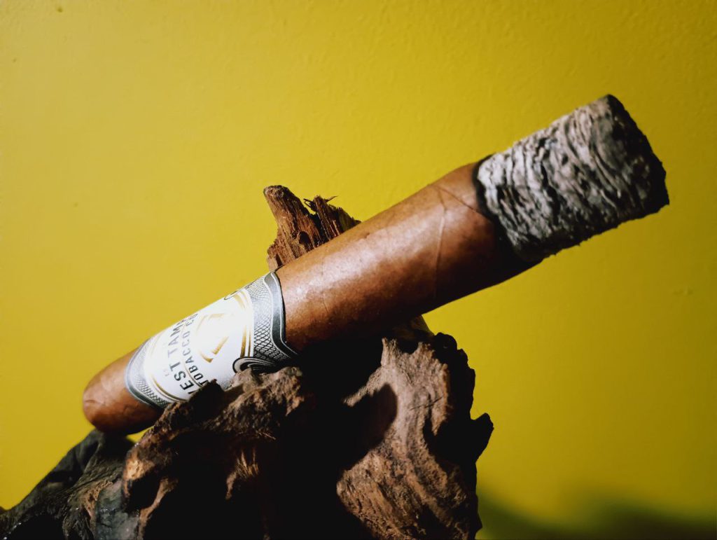 258 - West Tampa Tobacco White Habano Light Toro